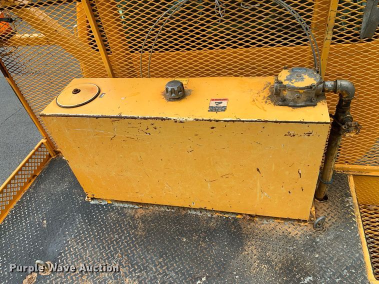 image for item DM1841 2009 Ford F750 digger derrick truck