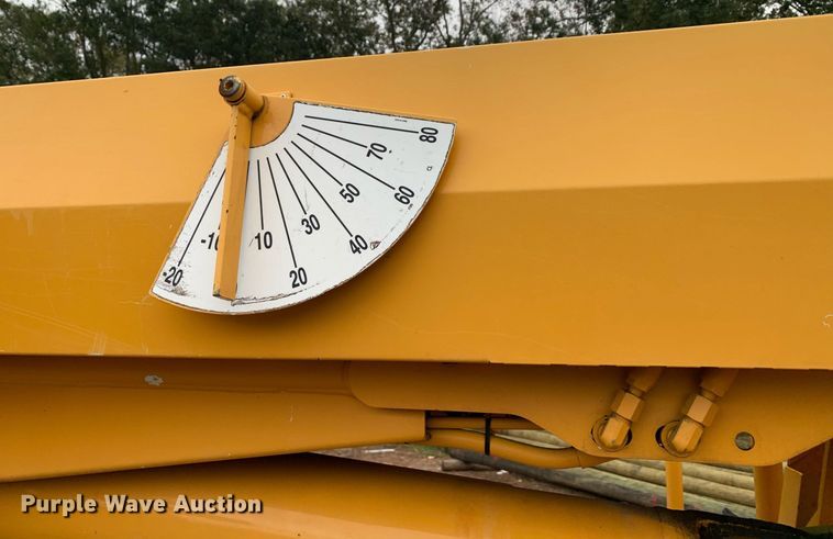 image for item DM1841 2009 Ford F750 digger derrick truck