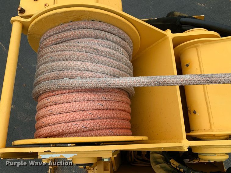 image for item DM1841 2009 Ford F750 digger derrick truck