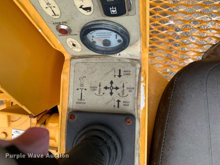 image for item DM1841 2009 Ford F750 digger derrick truck