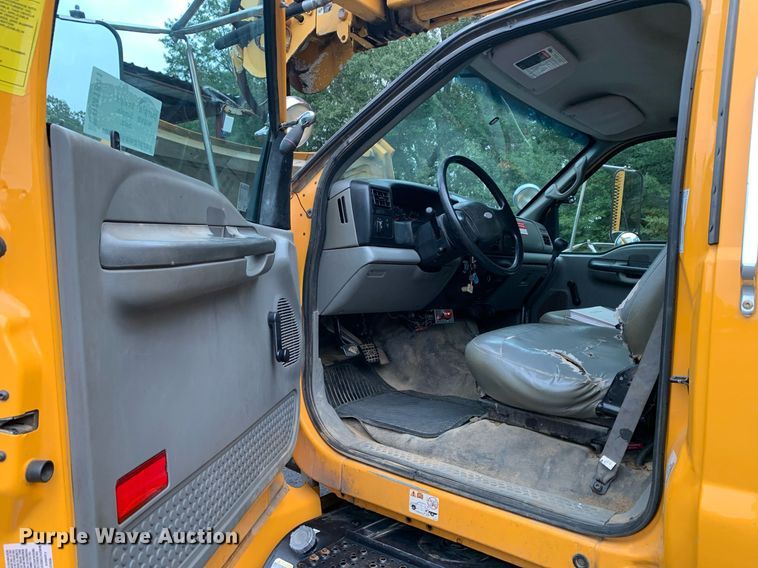 image for item DM1841 2009 Ford F750 digger derrick truck