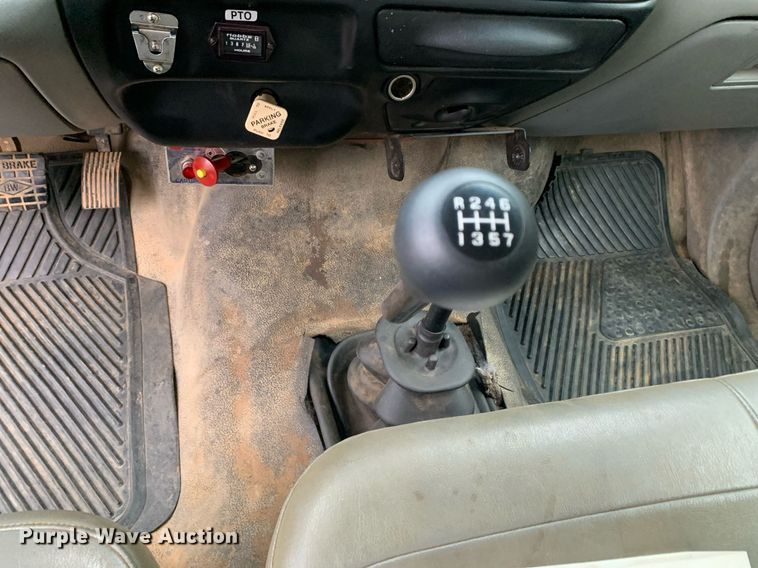 image for item DM1841 2009 Ford F750 digger derrick truck