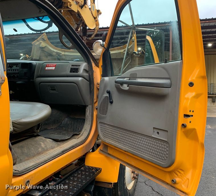 image for item DM1841 2009 Ford F750 digger derrick truck