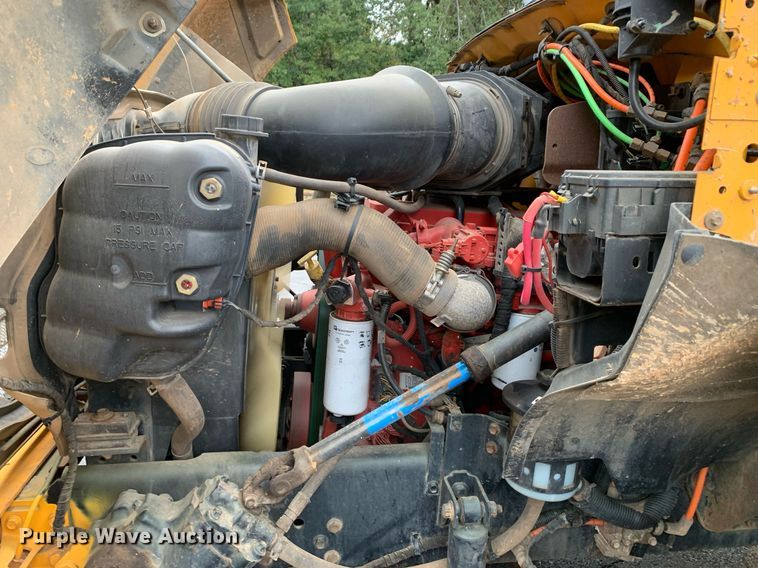 image for item DM1841 2009 Ford F750 digger derrick truck