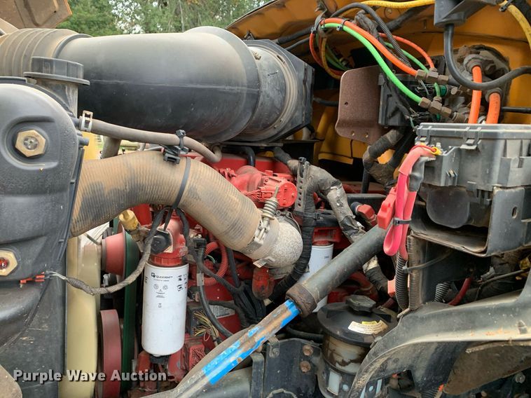 image for item DM1841 2009 Ford F750 digger derrick truck