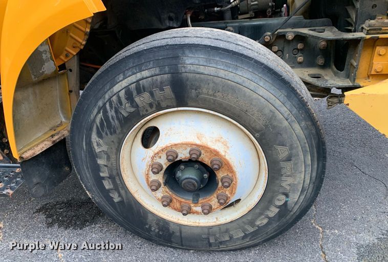 image for item DM1841 2009 Ford F750 digger derrick truck