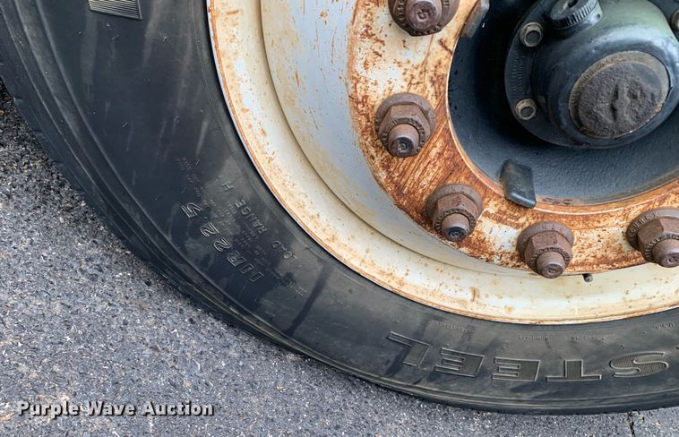 image for item DM1841 2009 Ford F750 digger derrick truck