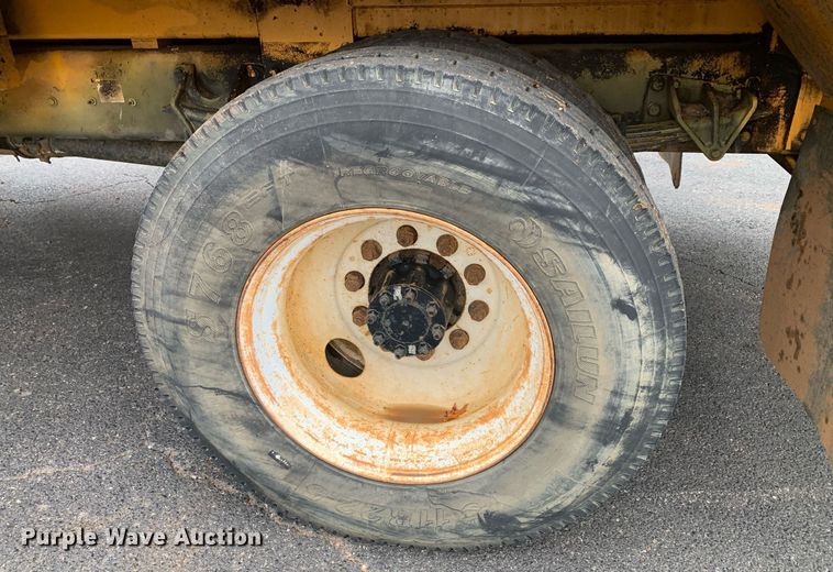 image for item DM1841 2009 Ford F750 digger derrick truck