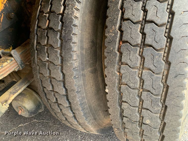 image for item DM1841 2009 Ford F750 digger derrick truck