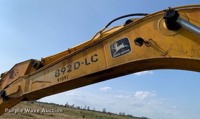 image for item DM1846 1992 John Deere  892D-LC excavator