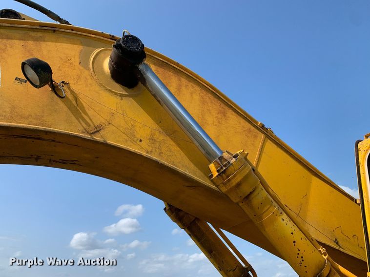 image for item DM1846 1992 John Deere  892D-LC excavator