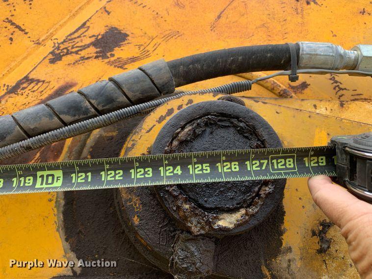 image for item DM1846 1992 John Deere  892D-LC excavator