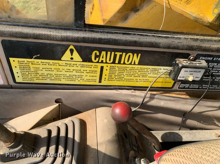 image for item DM1846 1992 John Deere  892D-LC excavator