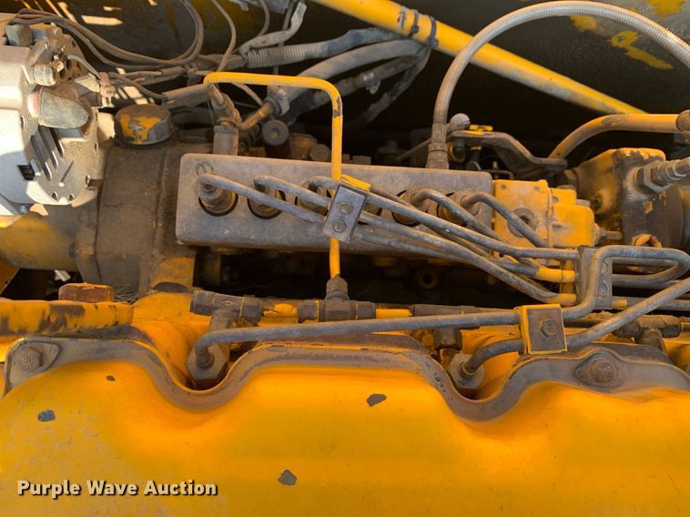 image for item DM1846 1992 John Deere  892D-LC excavator