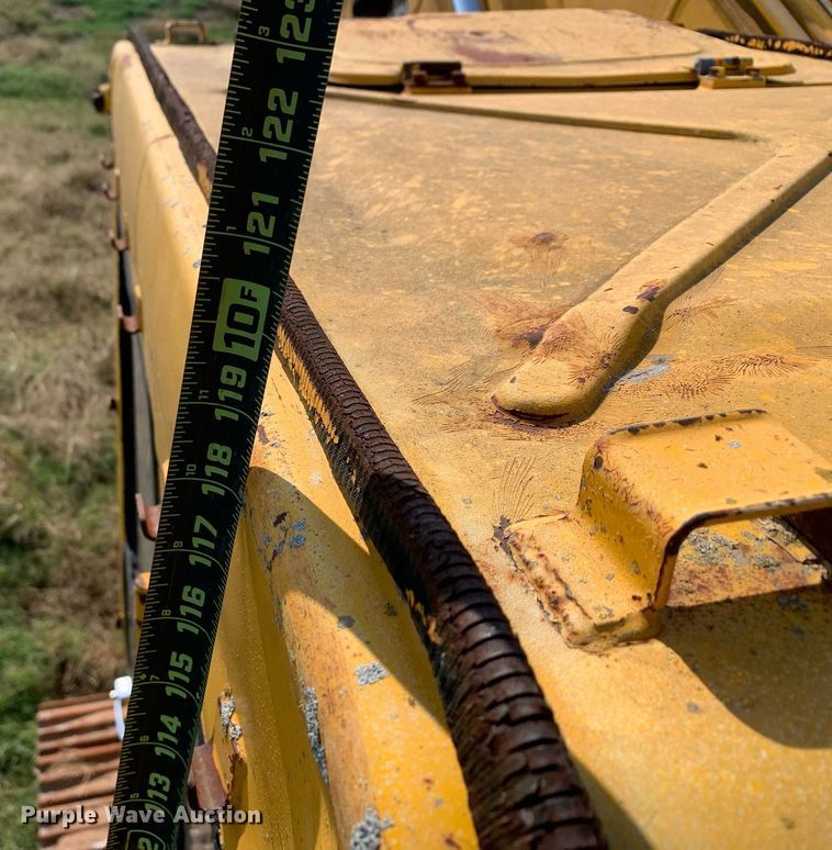 image for item DM1846 1992 John Deere  892D-LC excavator