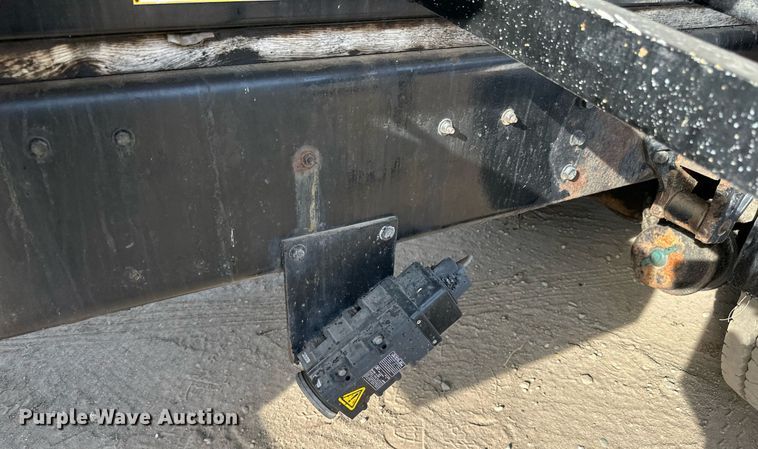 image for item DN0819 1991 International 2554 oil distributor truck