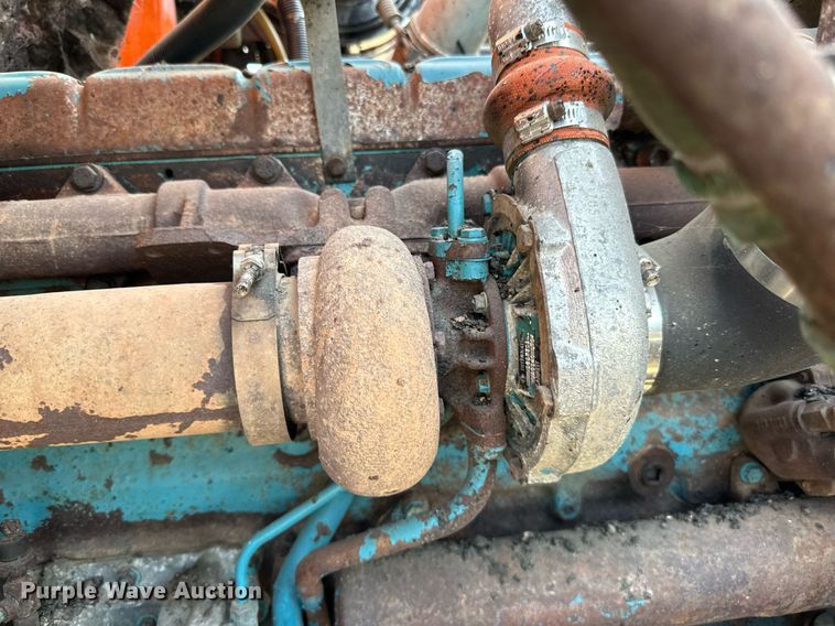 image for item DN0819 1991 International 2554 oil distributor truck