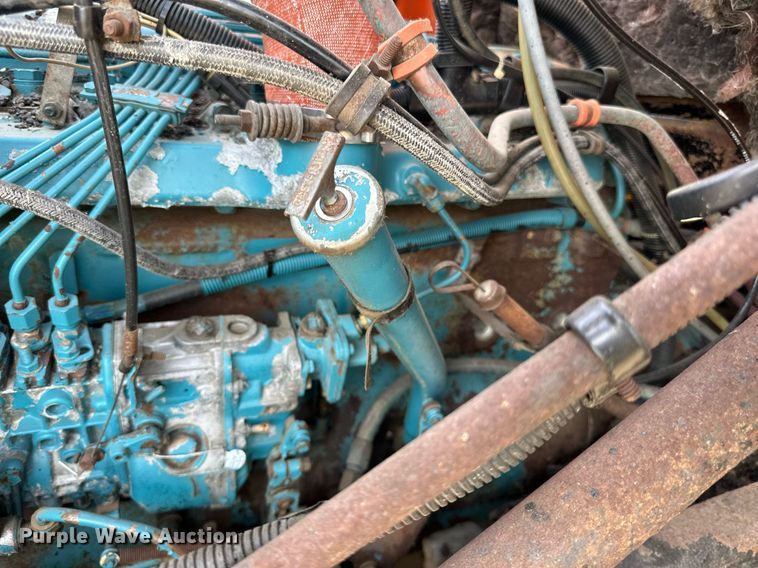 image for item DN0819 1991 International 2554 oil distributor truck