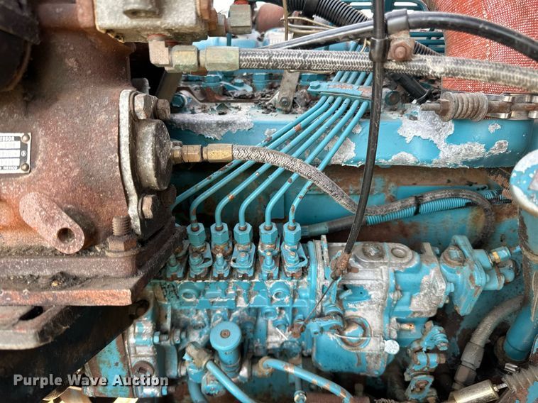 image for item DN0819 1991 International 2554 oil distributor truck