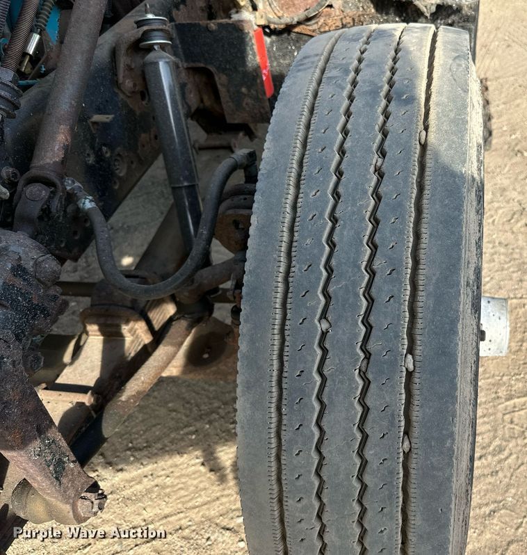 image for item DN0819 1991 International 2554 oil distributor truck