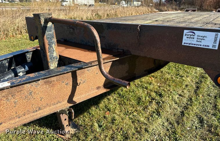 image for item DN0836 2005 Towmaster equipment trailer