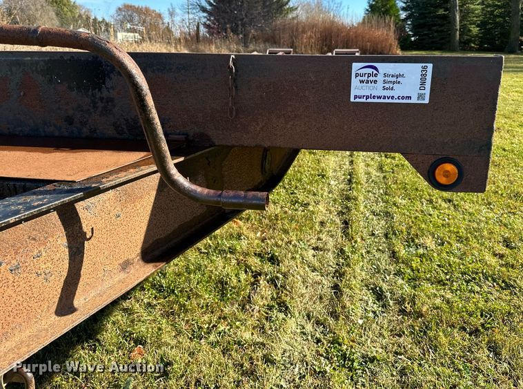 image for item DN0836 2005 Towmaster equipment trailer