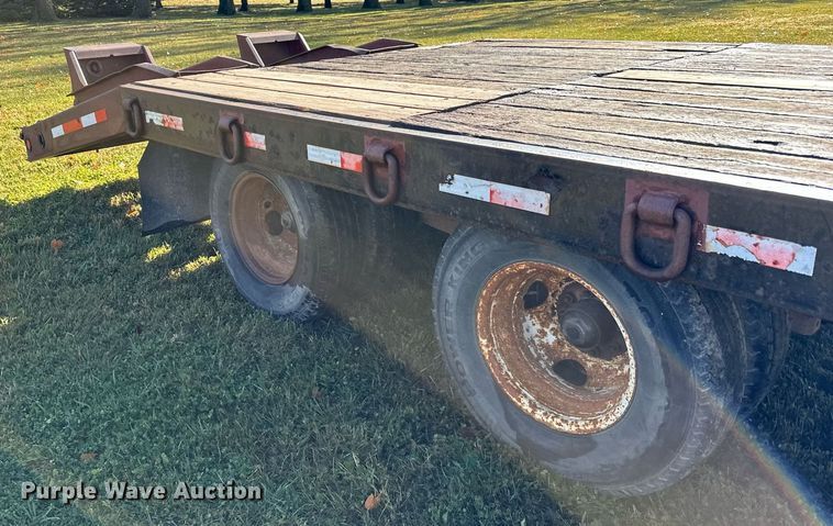 image for item DN0836 2005 Towmaster equipment trailer
