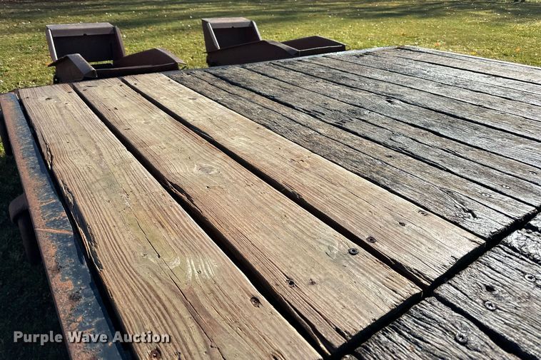 image for item DN0836 2005 Towmaster equipment trailer