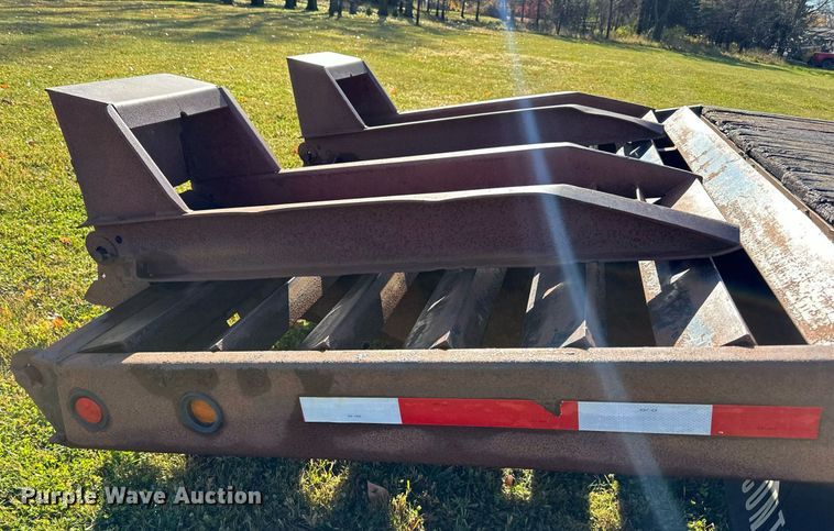 image for item DN0836 2005 Towmaster equipment trailer