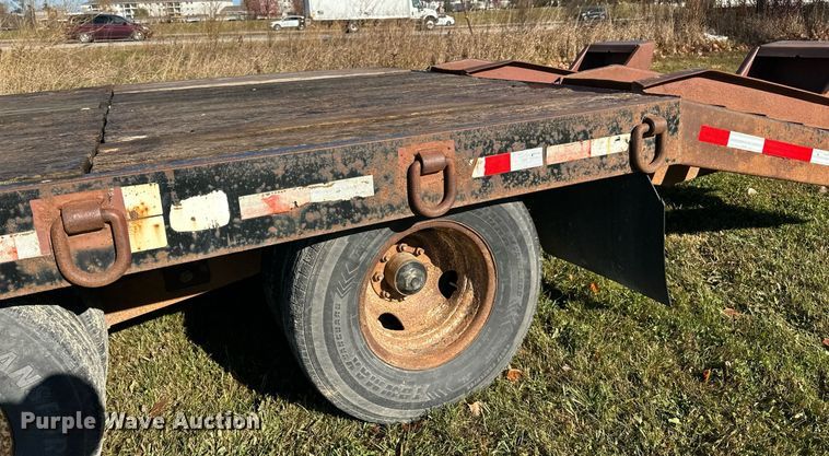 image for item DN0836 2005 Towmaster equipment trailer
