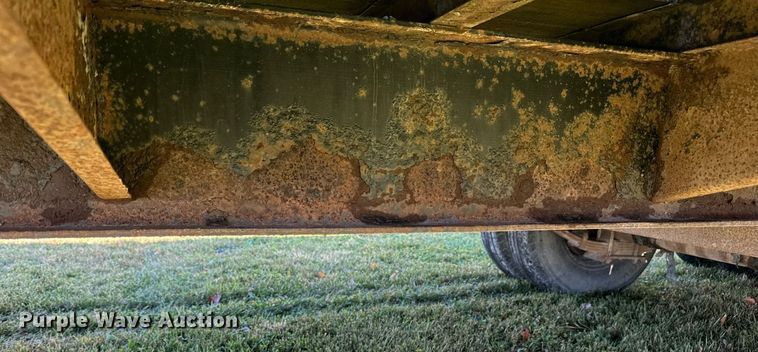 image for item DN0836 2005 Towmaster equipment trailer