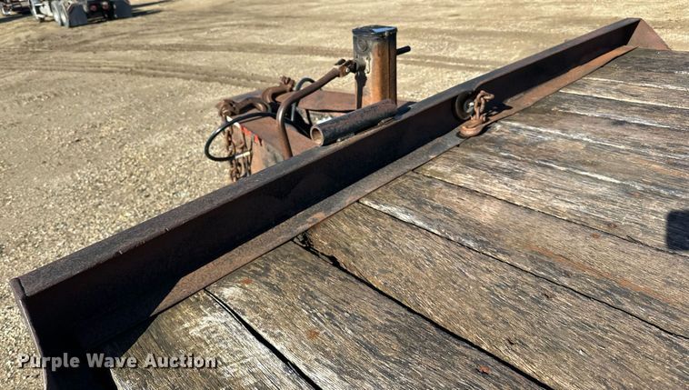 image for item DN0838 2005 Towmaster equipment trailer