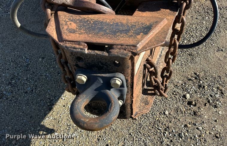 image for item DN0838 2005 Towmaster equipment trailer