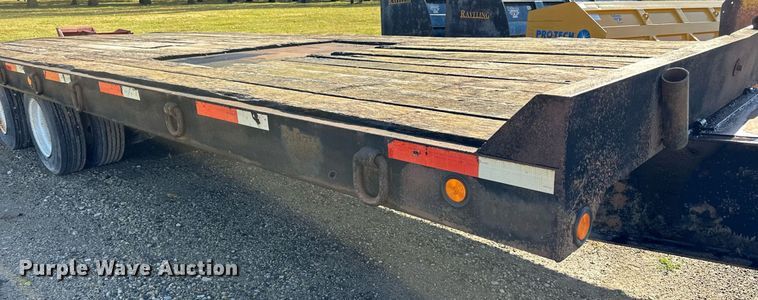 image for item DN0838 2005 Towmaster equipment trailer