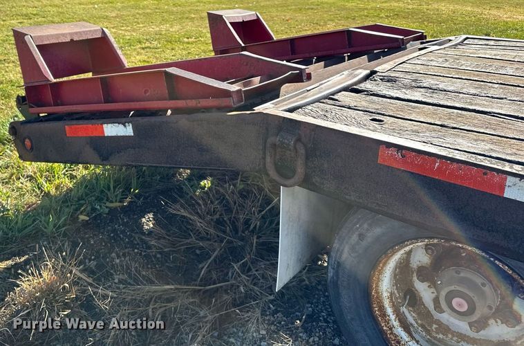 image for item DN0838 2005 Towmaster equipment trailer