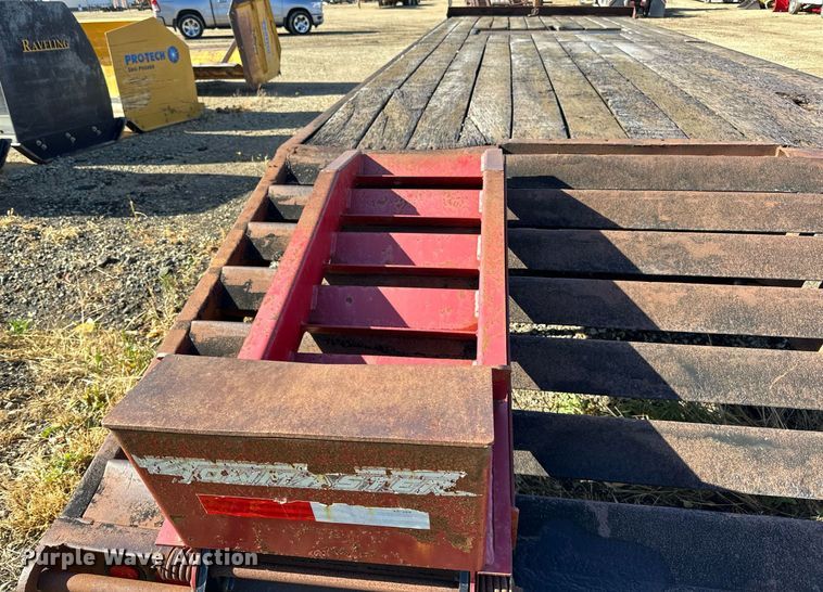 image for item DN0838 2005 Towmaster equipment trailer