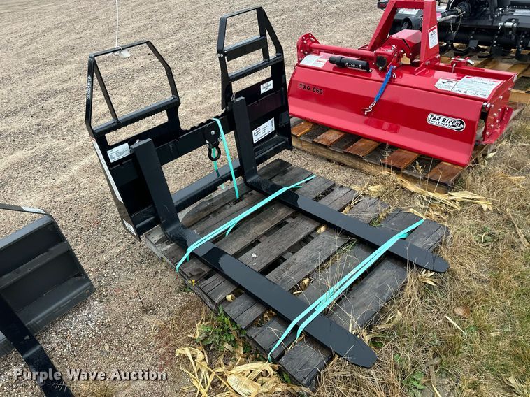 image for item DN0841 Kioti PFW4448S skid steer forks
