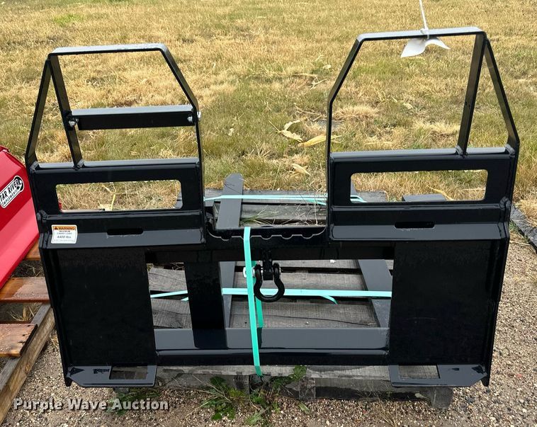 image for item DN0841 Kioti PFW4448S skid steer forks