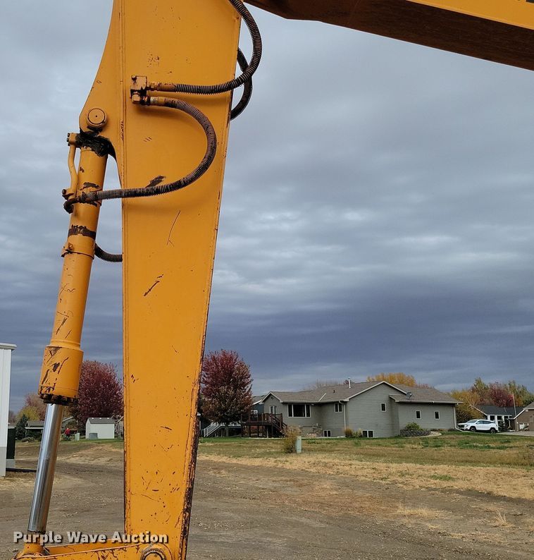 image for item DN3615 1999 Hyundai Robex 130LC-3 excavator