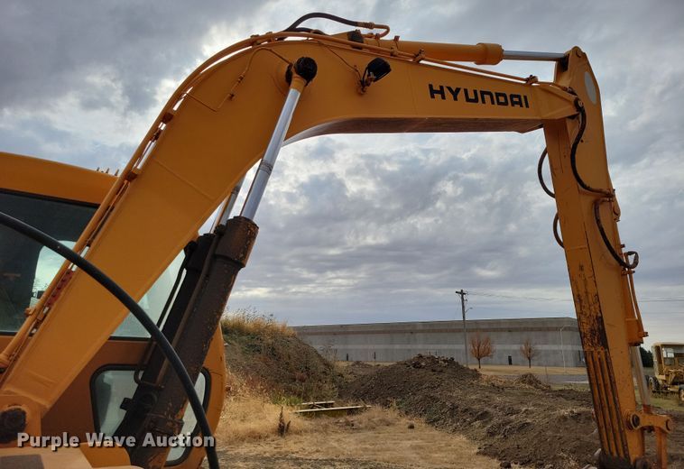 image for item DN3615 1999 Hyundai Robex 130LC-3 excavator