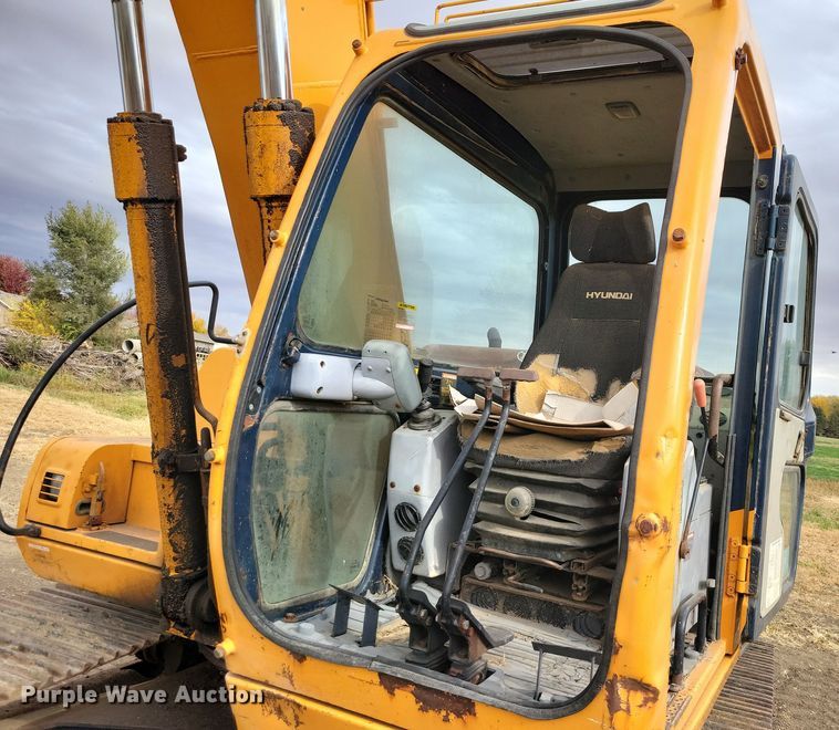 image for item DN3615 1999 Hyundai Robex 130LC-3 excavator