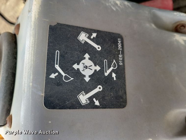 image for item DN3615 1999 Hyundai Robex 130LC-3 excavator