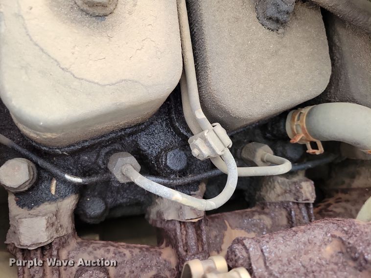 image for item DN3615 1999 Hyundai Robex 130LC-3 excavator