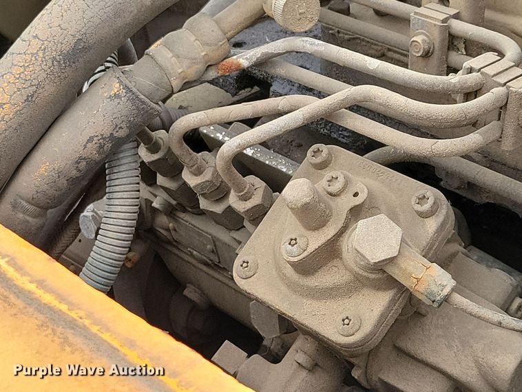 image for item DN3615 1999 Hyundai Robex 130LC-3 excavator