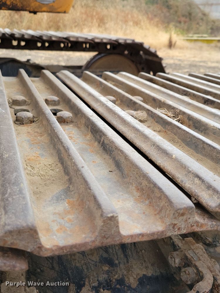 image for item DN3615 1999 Hyundai Robex 130LC-3 excavator