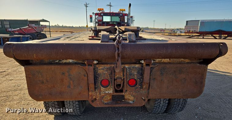 image for item DO1755 1994 Mack RD688S winch truck