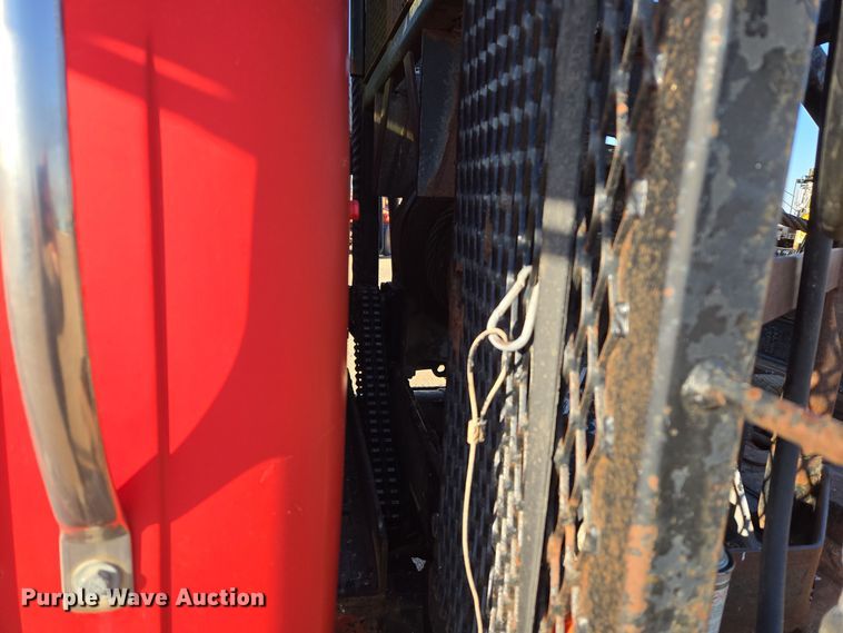 image for item DO1755 1994 Mack RD688S winch truck