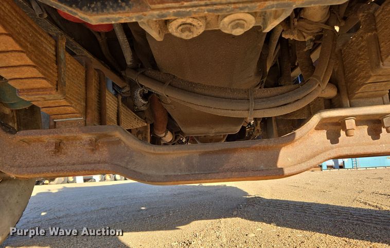 image for item DO1755 1994 Mack RD688S winch truck