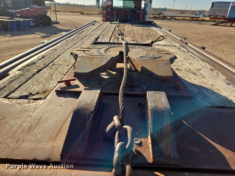 image for item DO1755 1994 Mack RD688S winch truck