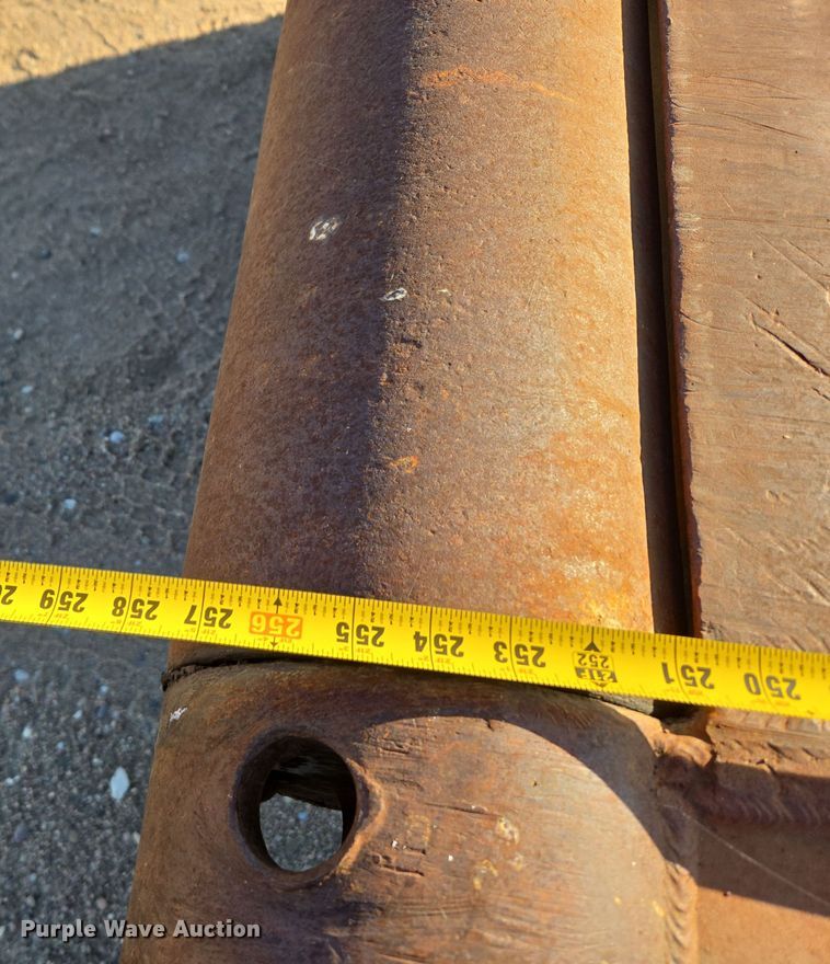 image for item DO1755 1994 Mack RD688S winch truck